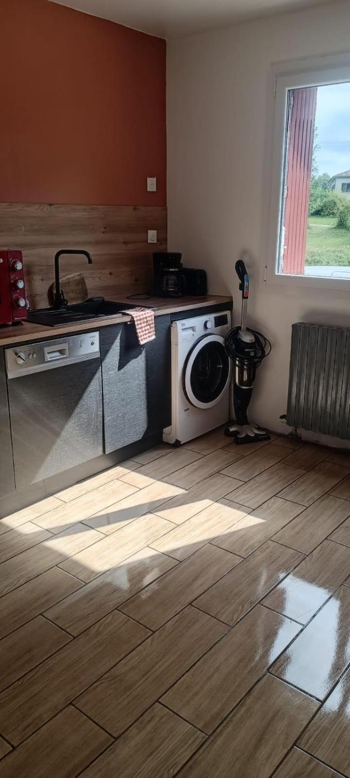 Appartement La Marmotte Compreignac ภายนอก รูปภาพ